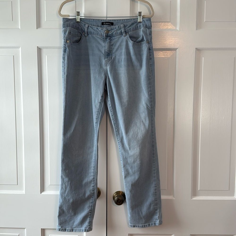 D. JEANS LIGHT WASH STRAIGHT LEG HIGH RISE RECYCLED SIZE 10